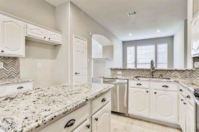 Building Photo - 4801 Baton Rouge Blvd