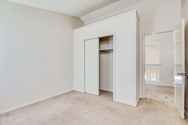 Building Photo - 6216 Spotted Eagle Dr