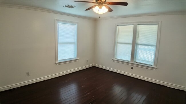 Building Photo - 3614 Mainer St