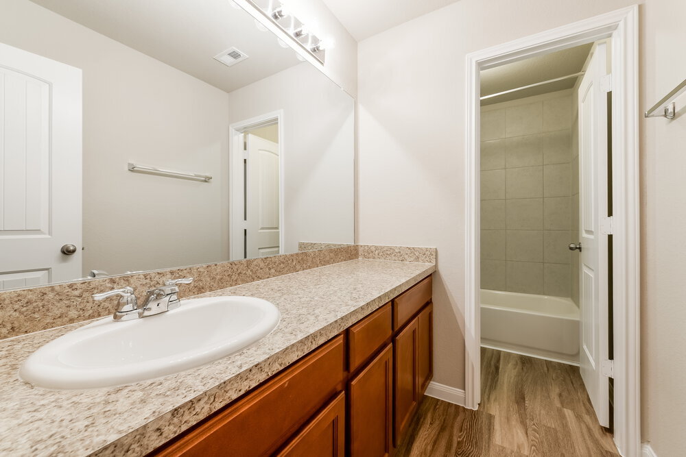 Building Photo - 18606 Cooper Ravine Way