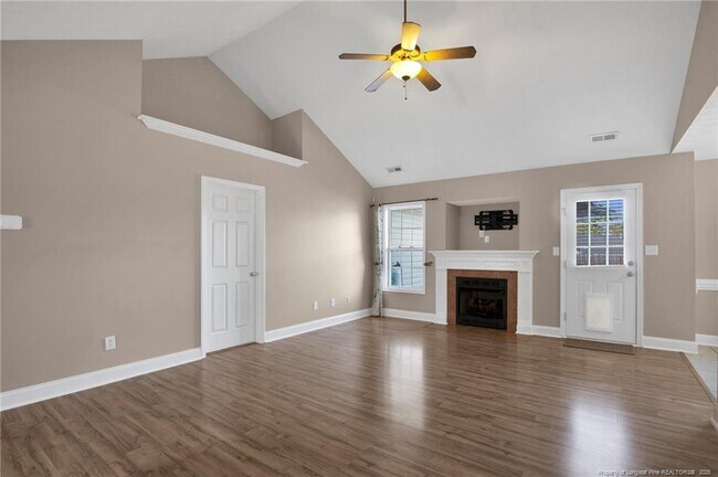 Building Photo - 175 Seabiscuit Dr