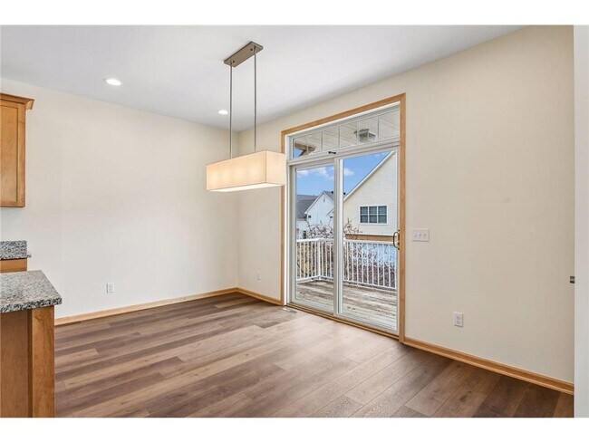 Building Photo - 2121 Village Trail