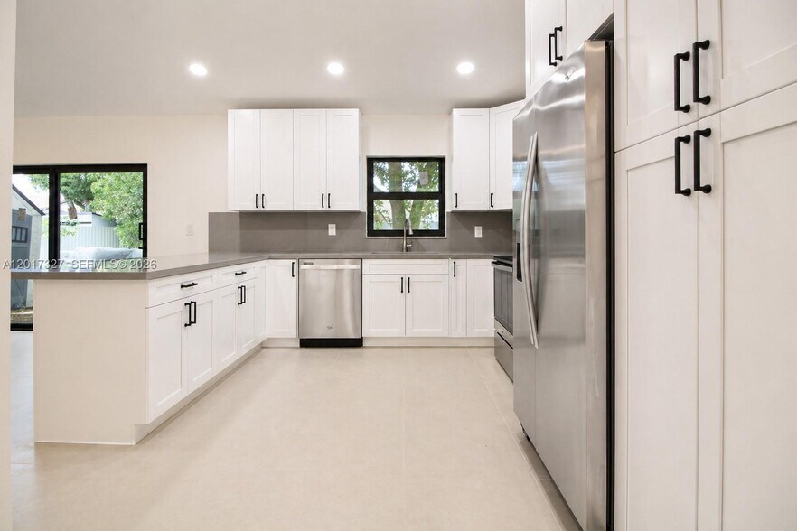 Building Photo - 10088 SW 143rd Ct