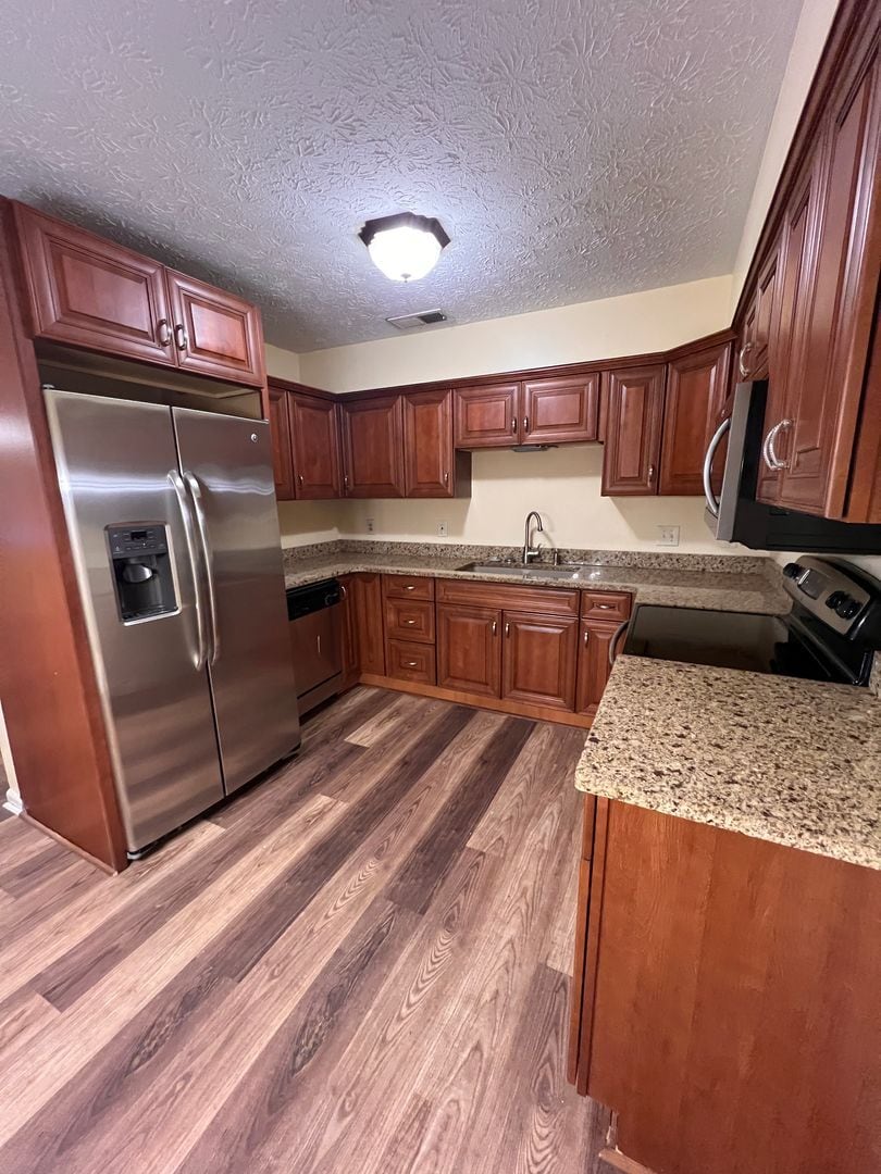 Building Photo - Tiger Inn