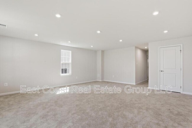 Building Photo - 105 Dripping Spring Dr