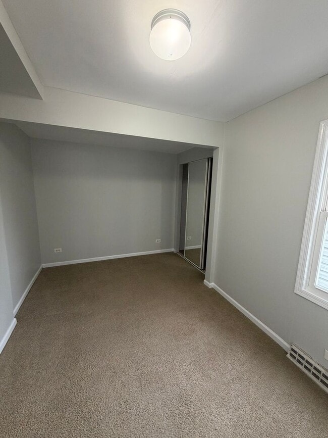 Building Photo - 2209 Douglas Ave