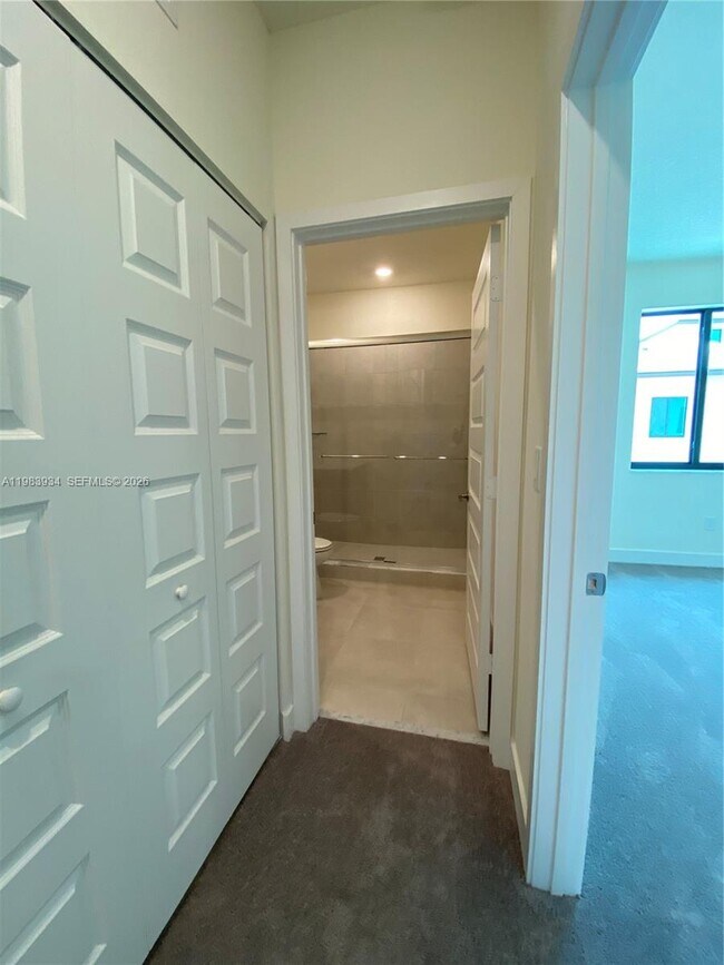 Building Photo - 8379 Central Park Blvd