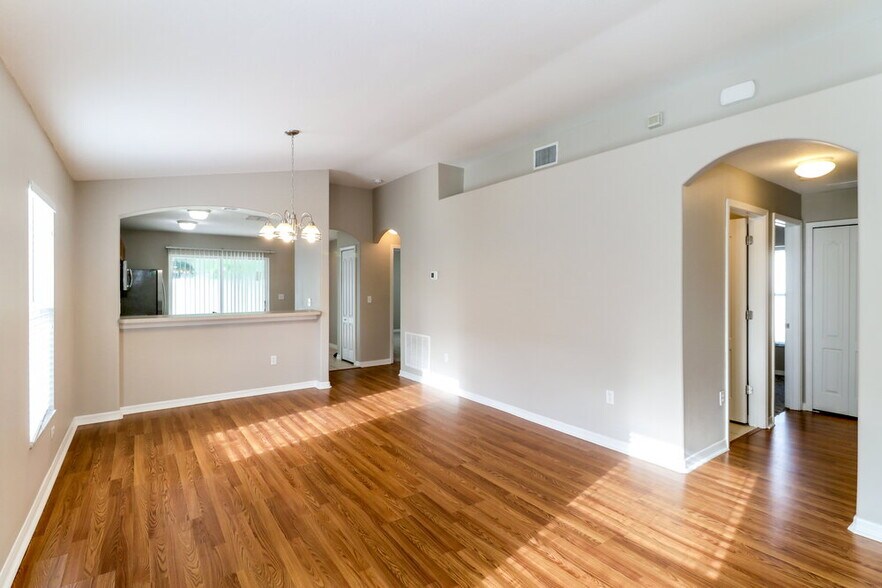 Building Photo - 7194 Cedarcrest Blvd