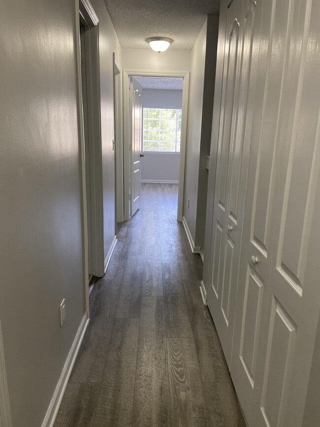 Building Photo - 4752 NW 59th Manor