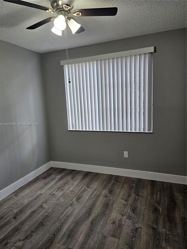 Building Photo - 2320 E Preserve Way