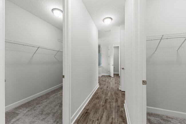 Building Photo - 127 Ashley Lake Ct