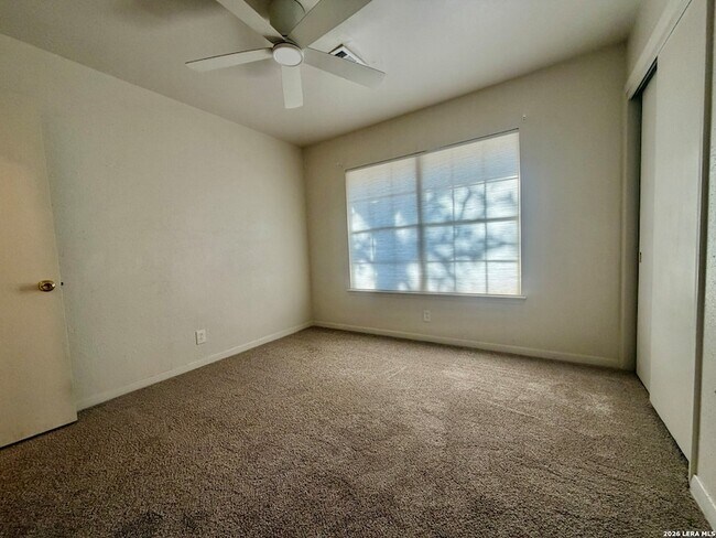 Building Photo - 115 Encino Grande St