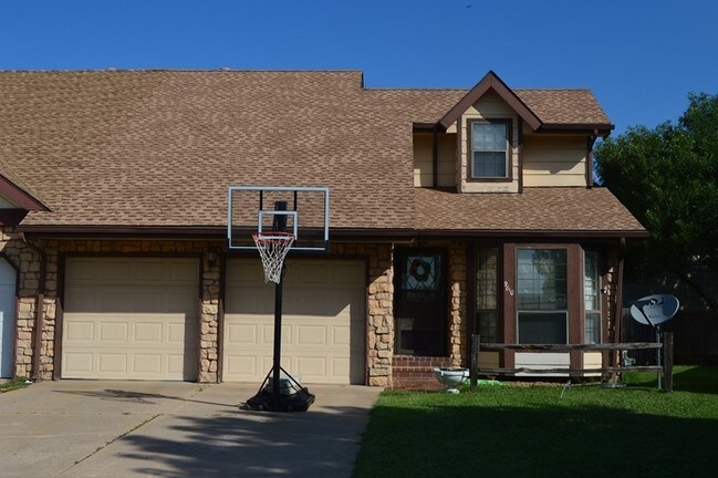 9810 E Boston Cir - Goebel Duplexes