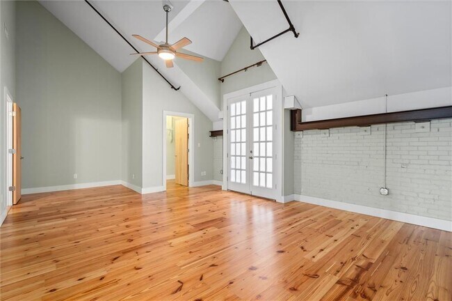 Building Photo - 412 Dauphin St