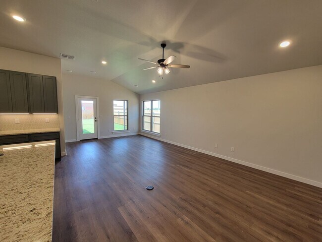 Building Photo - Gorgeous 2025 Build! 4/2/2 in Burgamy Park! Frenship School District!