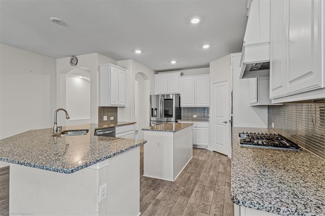 Building Photo - 2018 Tahoka Ln