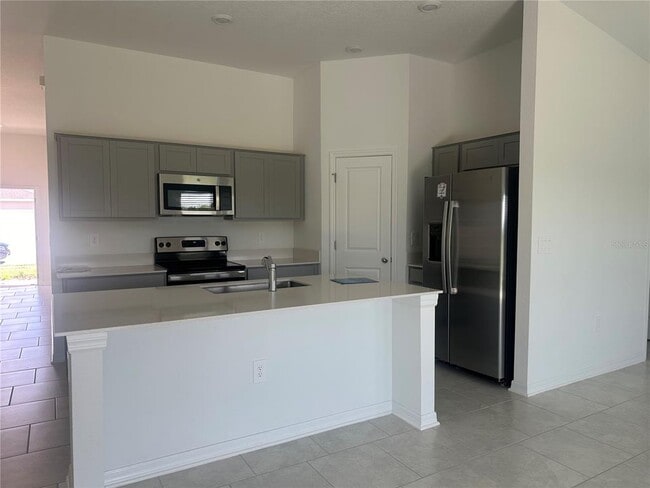 Building Photo - 680 Reggie Rd