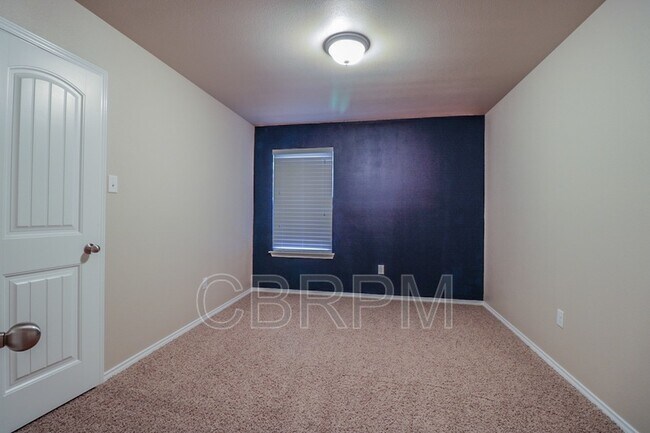 Building Photo - 2128 101st St