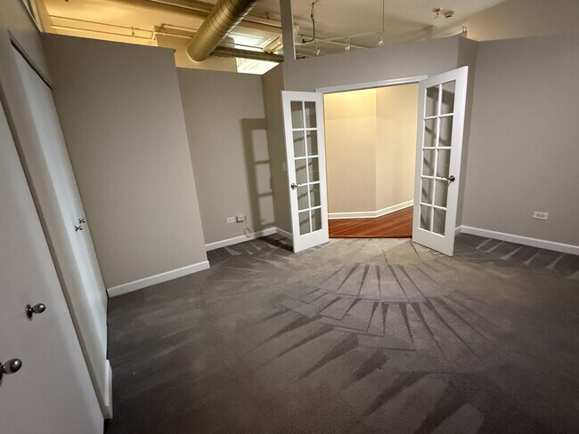 Building Photo - 1301 W Madison St