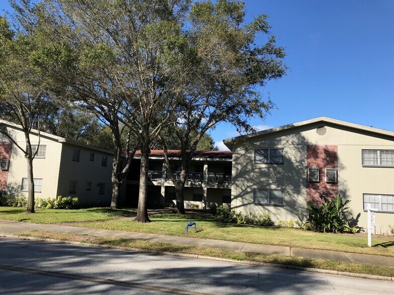 Building Photo - 1 Bed/1 Bath - Unit 16