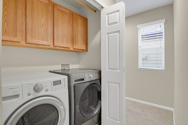 Building Photo - 11497 White Lotus Ln