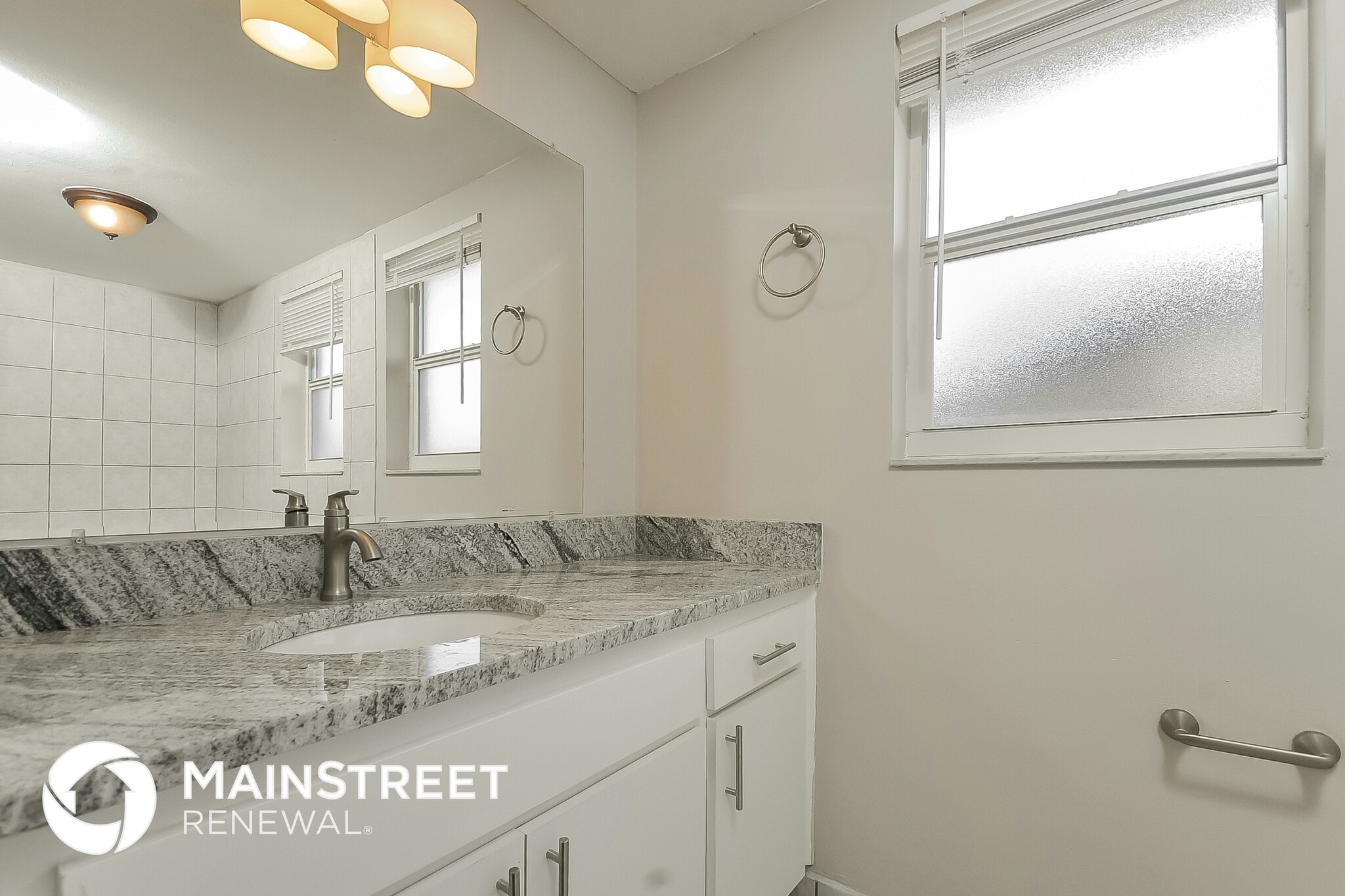 Building Photo - 808 Pebblewood Dr