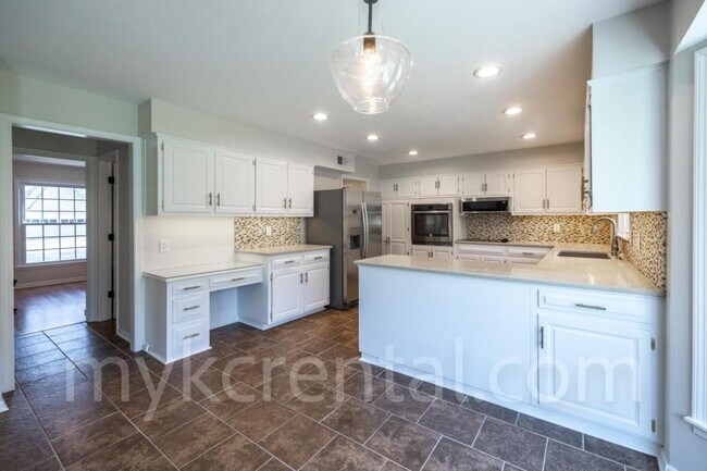 Building Photo - 12012 Ensley Ln