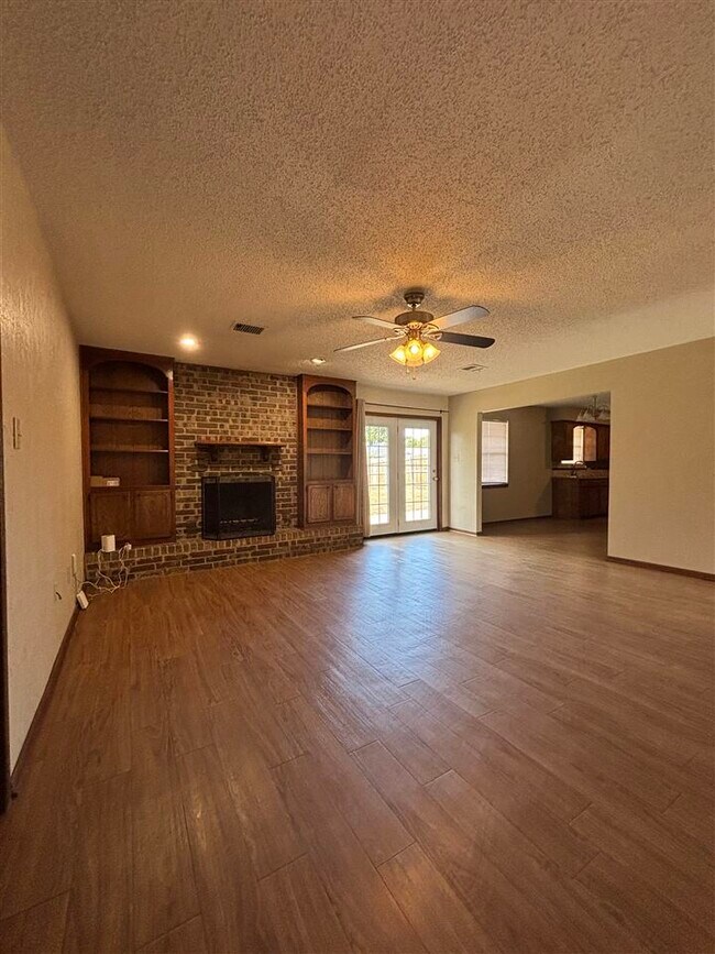 Building Photo - 2322 NW 78th St