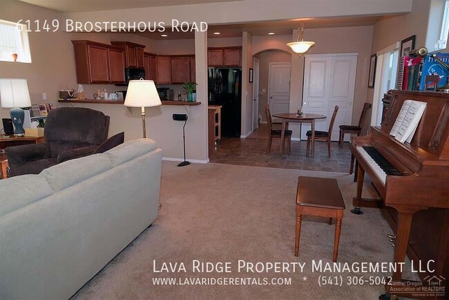 Building Photo - 61149 Brosterhous Road