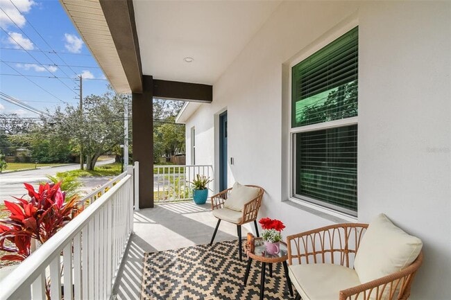 Building Photo - 524 S Grosse Ave