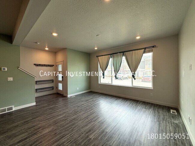 Building Photo - 3738 Soft Whisper Wy