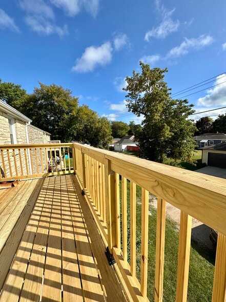 Building Photo - 4950 N Port Washington Rd