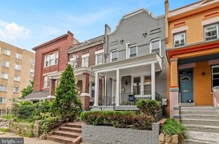 Building Photo - 2651 15th St NW