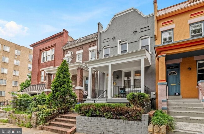 Building Photo - 2651 15th St NW