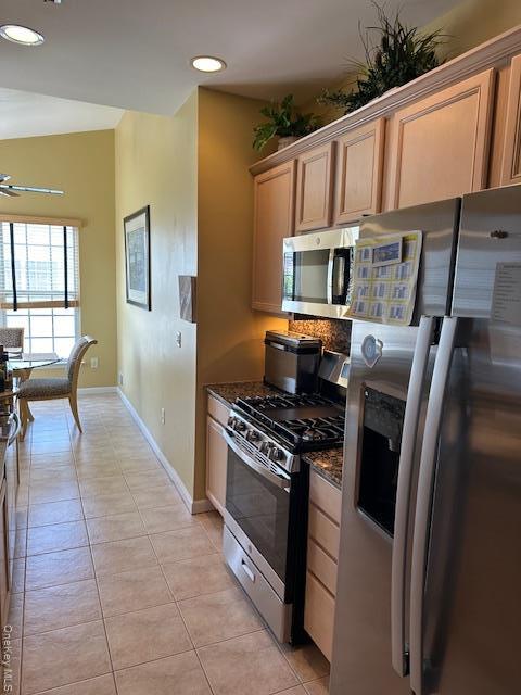 Building Photo - 9 Shelly Ln