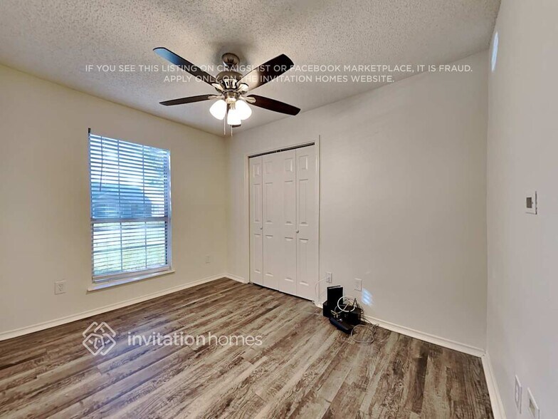 Building Photo - 2217 Merrimac Ln