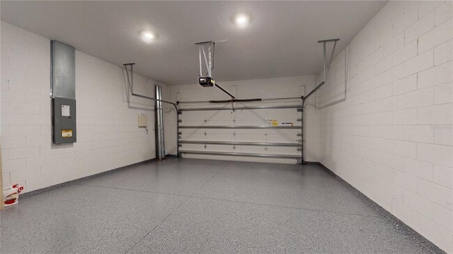 Building Photo - 16419 Isola Pl