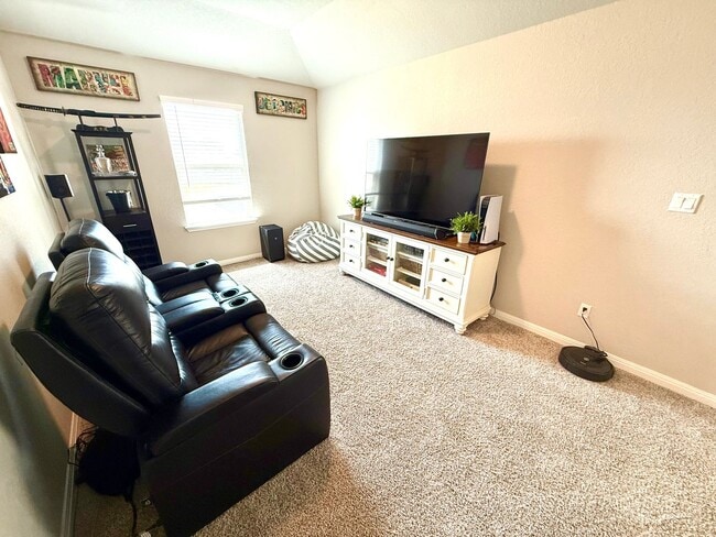 Building Photo - COMING SOON! GORGEOUS Two-Story 4 Bedroom ...