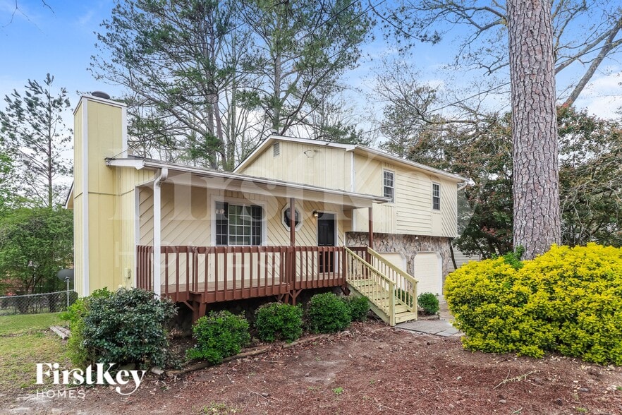 Building Photo - 1705 Olde Oak Dr