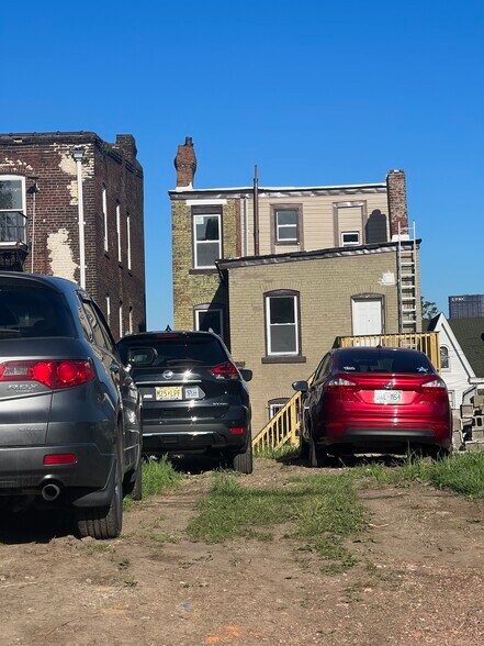 Building Photo - 3208 Juliet St