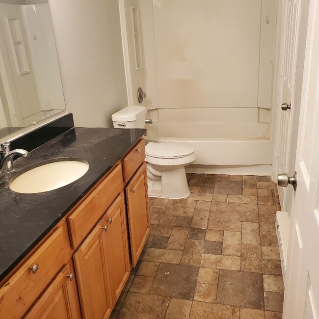 Building Photo - 3BDRM HOUSE FOR RENT