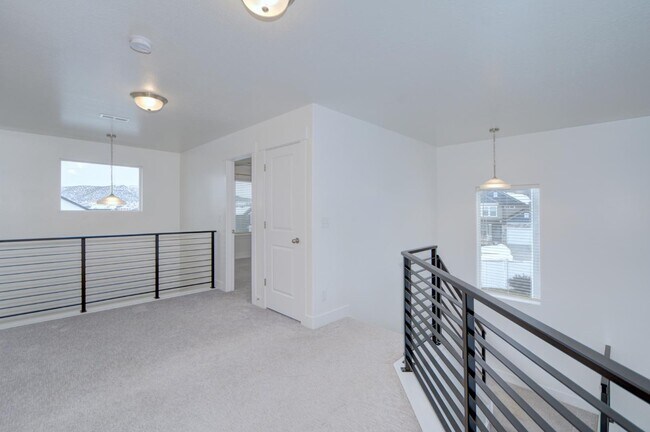 Building Photo - 1634 Gannett Dr