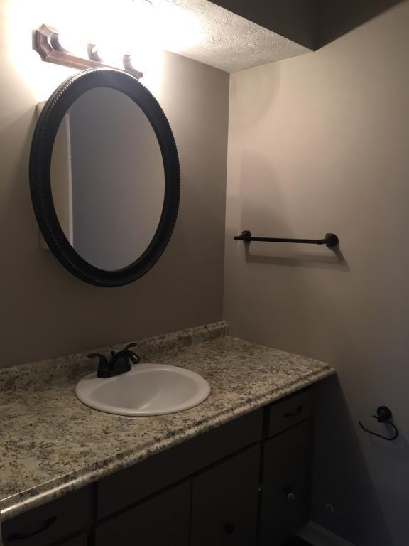 Building Photo - 403 Leary Ct