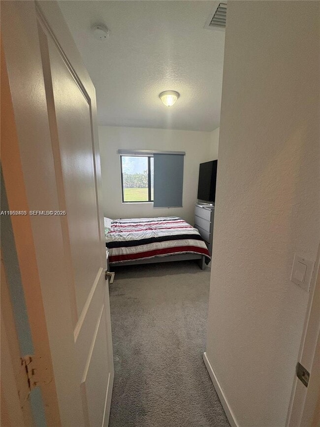 Building Photo - 13360 Tropical Ave