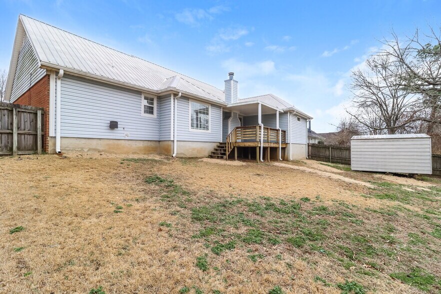 Building Photo - 6063 Choctaw Trail