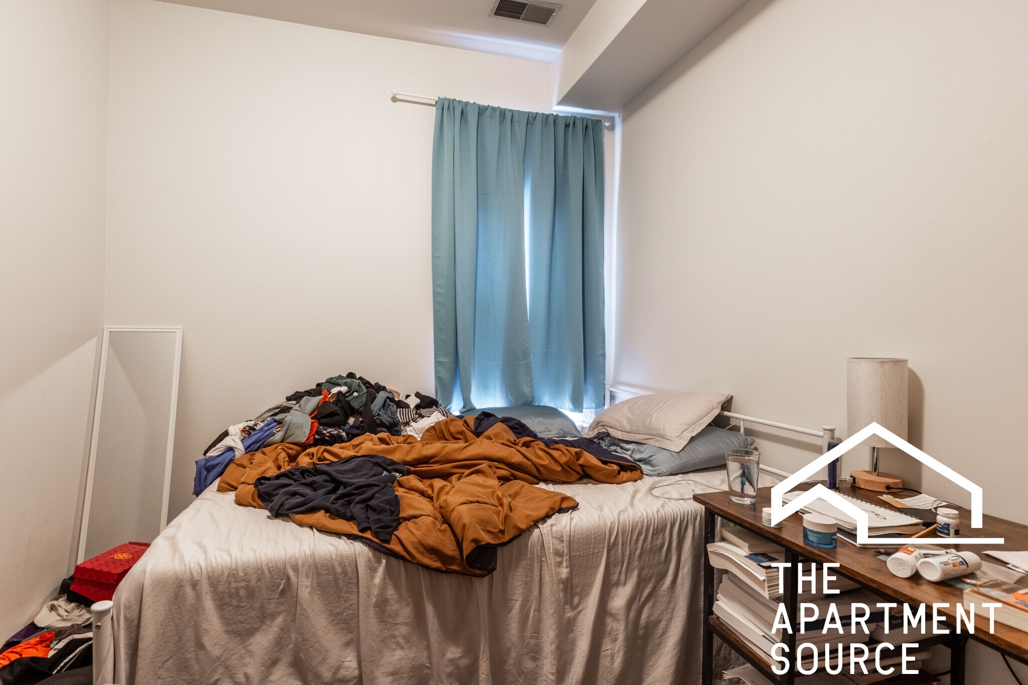 Building Photo - 1446 N Leavitt St