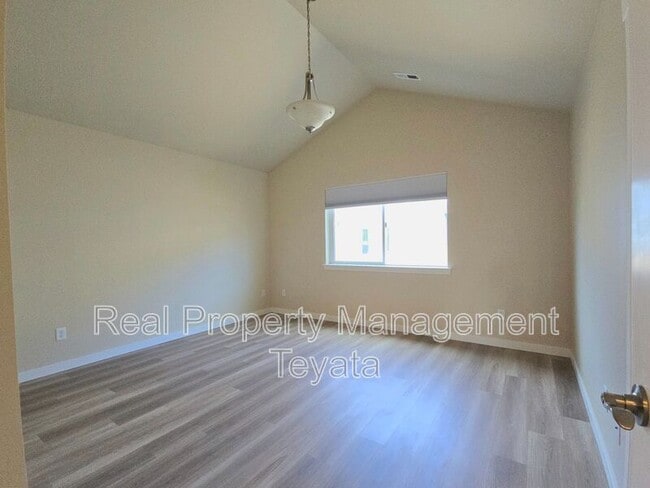 Building Photo - 4756 Parker St