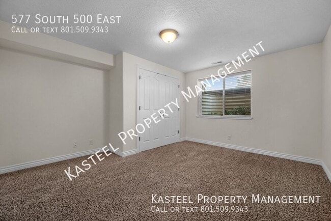 Building Photo - 577 S 500 E St