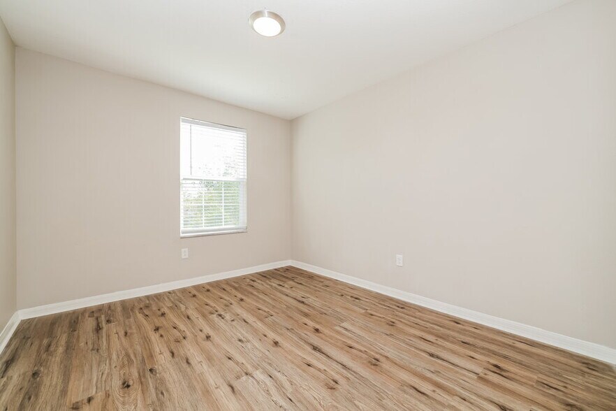 Building Photo - 6139 Trent Creek Dr