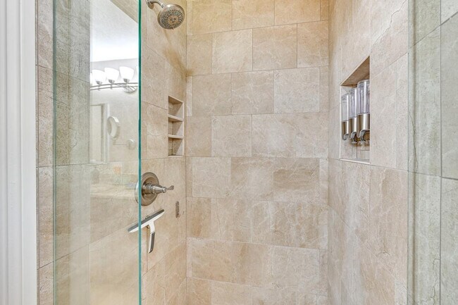 Building Photo - 1519 Via Hacienda